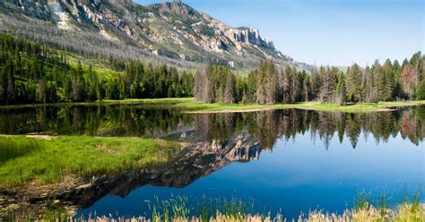 Find airfare and ticket deals for cheap flights from Wyoming (WY) to Utah (UT). Search flight deals from various travel partners with one click at $39.